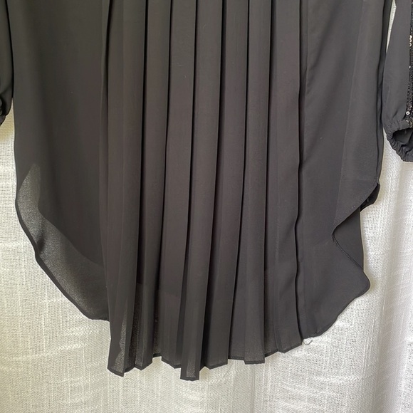 CATO Black Tunic Blouse Sequin Sleeves Back Pleats Hi Low Cocktail Party Women S - Picture 6 of 6